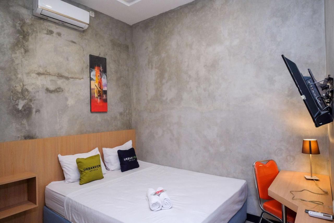 Urbanview Hotel Syariah Artamara Tegal By Reddoorz Zewnętrze zdjęcie